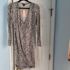 Banana Republic Black and White Long Sleeve Dress